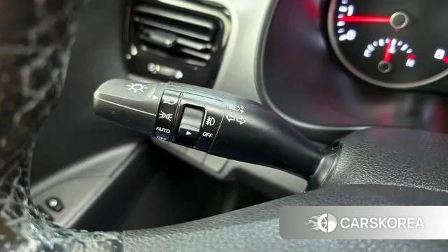 Kia Stonic id 3754731 из Кореи 9