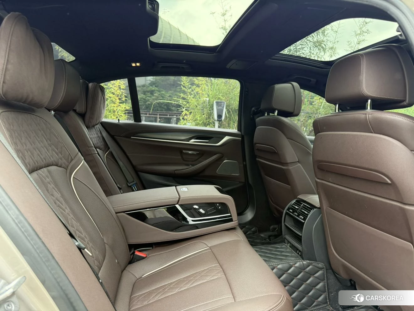 BMW 5 series PHEV id 4454641 из Китая 9