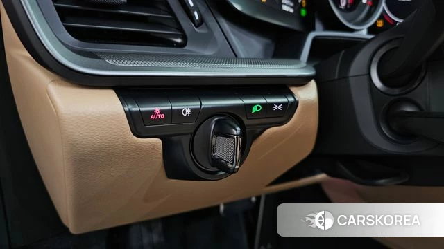 Porsche 911(992) id 4230282 из Кореи 9
