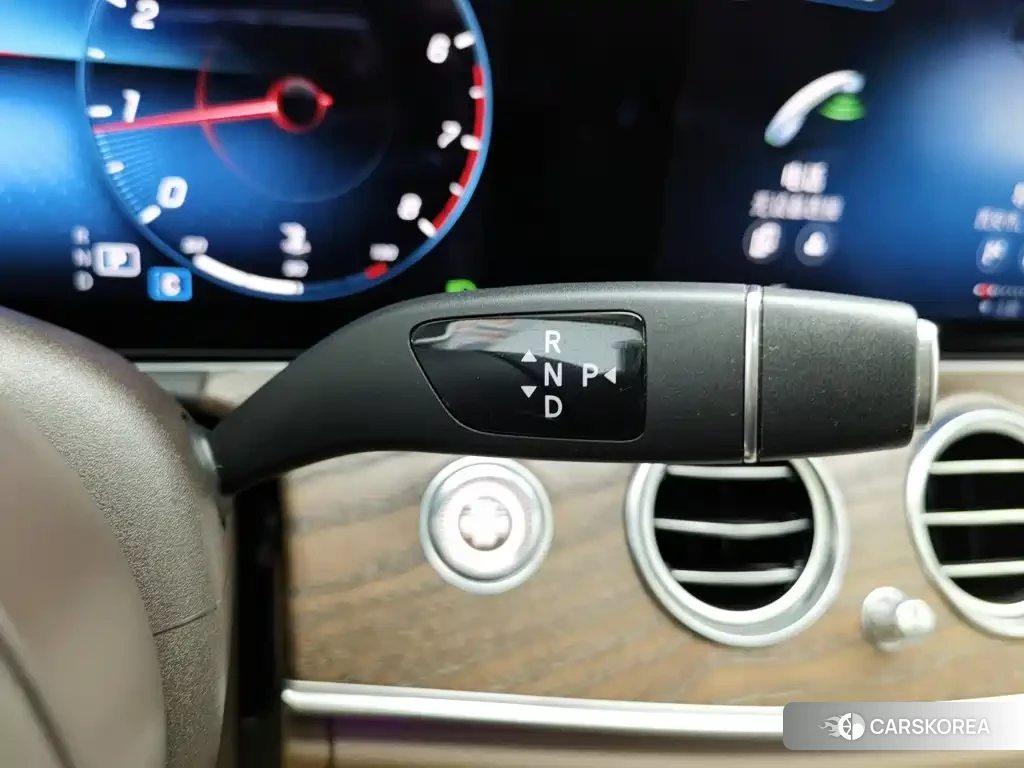 Mercedes-Benz E-Class id 4628360 из Китая 9