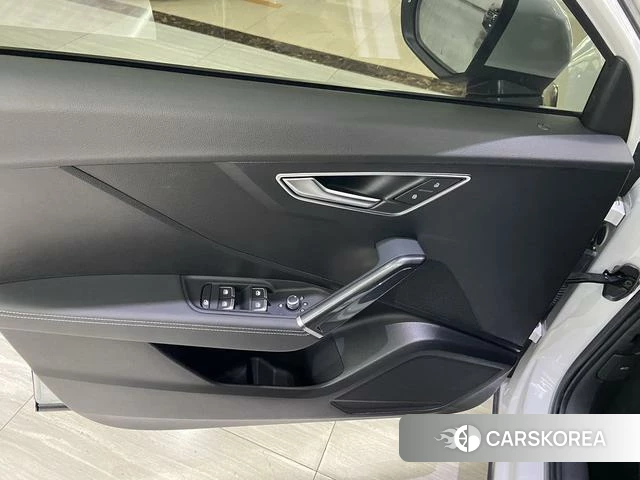 Audi Q2L id 4274349 из Китая 9