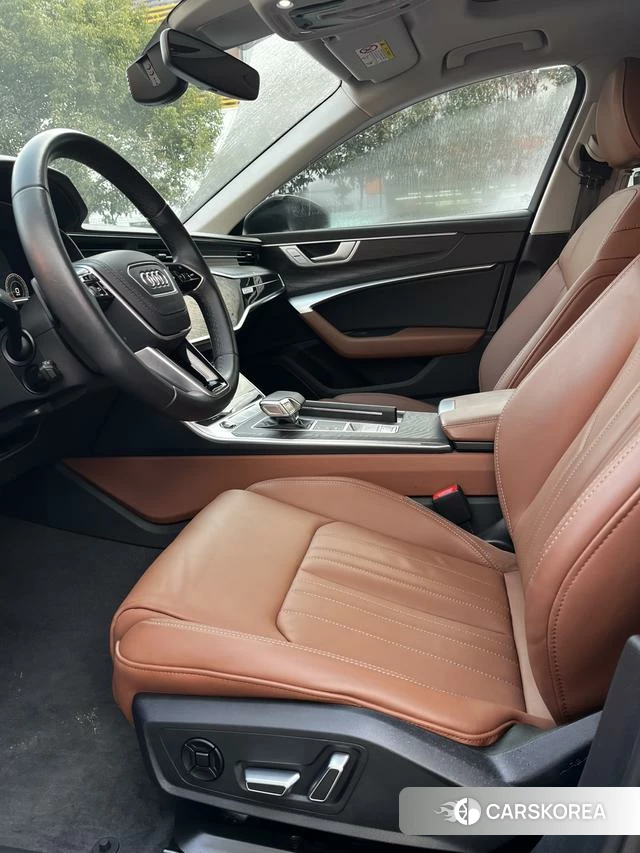 Audi A6L id 3856106 из Китая 9