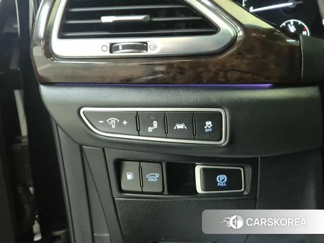 Genesis G90 id 4298732 из Кореи 9