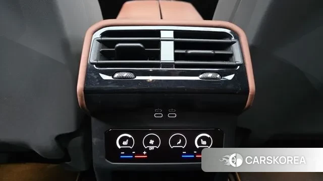 BMW 5 Series (G60) id 3711613 из Кореи 9