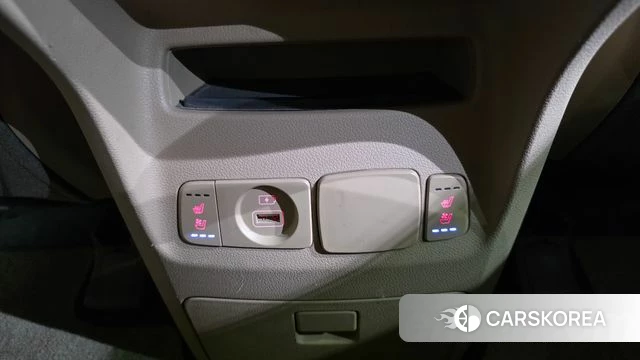 Kia The New Carnival id 4482687 из Кореи 9