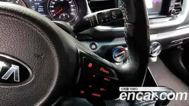 Kia Stonic id 2502215 из Кореи 9