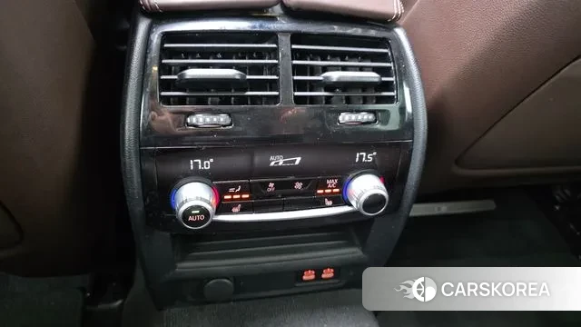 BMW 5 Series (G30) id 3529216 из Кореи 9