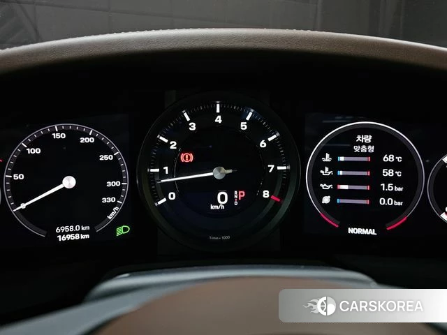 Porsche 911(992) id 4528340 из Кореи 9