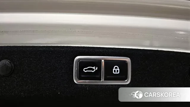 Hyundai Grandeur (GN7) id 3457919 из Кореи 9