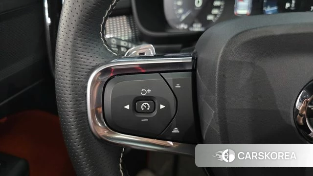Volvo XC40 id 4638045 из Кореи 9