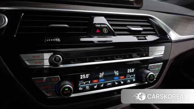 BMW 5 Series (G30) id 3390314 из Кореи 9