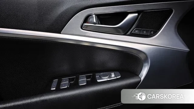 Genesis G70 id 3085516 из Кореи 9