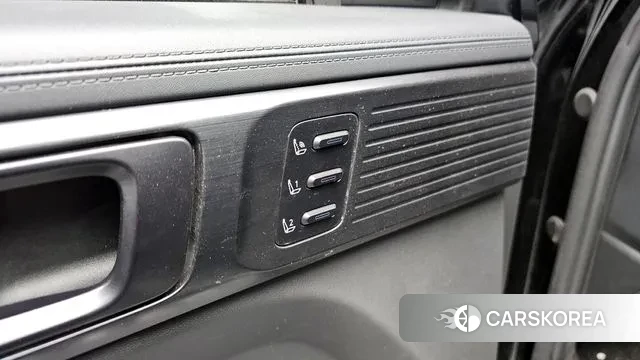 Hyundai Santa Fe (MX5) id 3716138 из Кореи 9