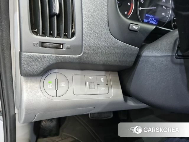 Hyundai The New Grand Starex id 4672618 из Кореи 9