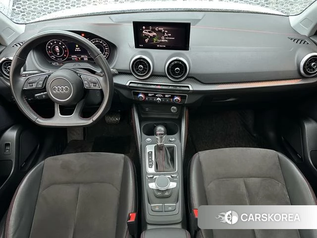 Audi Q2L id 4307486 из Китая 9