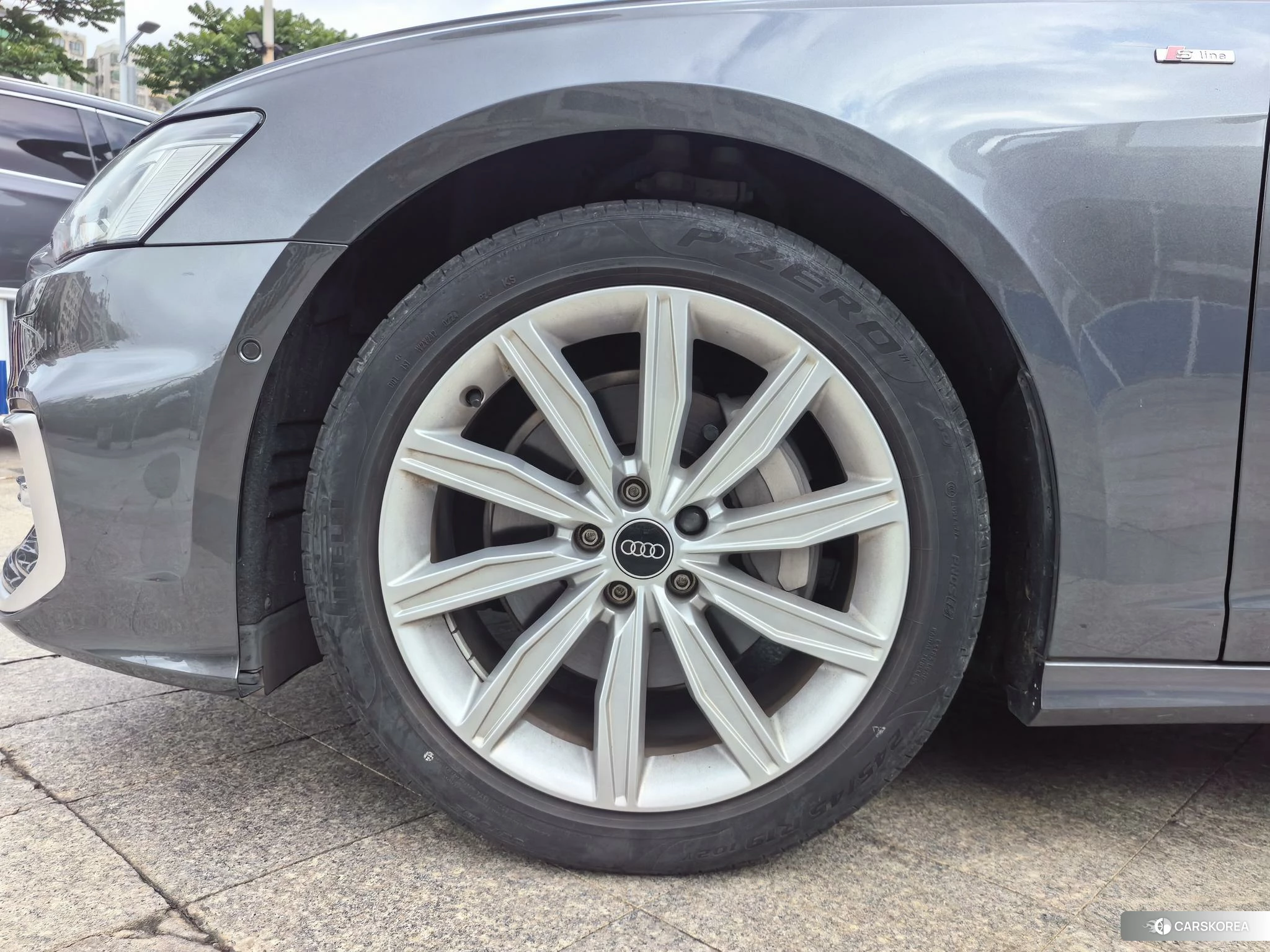 Audi A6L id 4454432 из Китая 9