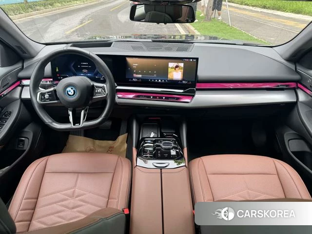 BMW i5 id 4349012 из Китая 9