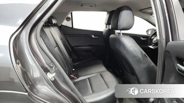 Kia Stonic id 3924819 из Кореи 9