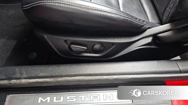 Ford Mustang id 3641122 из Кореи 9