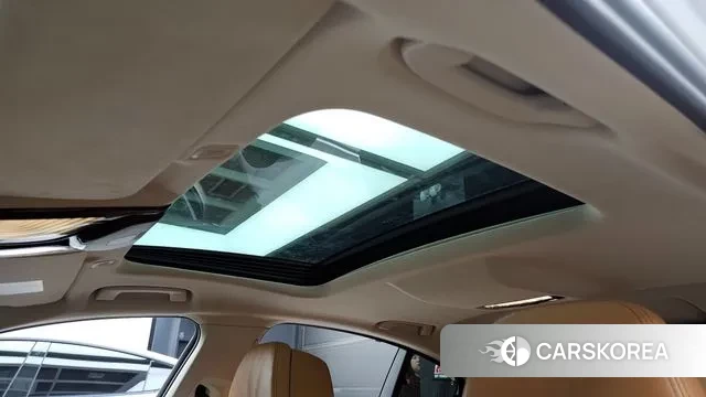 BMW 5 Series (G30) id 2998848 из Кореи 9