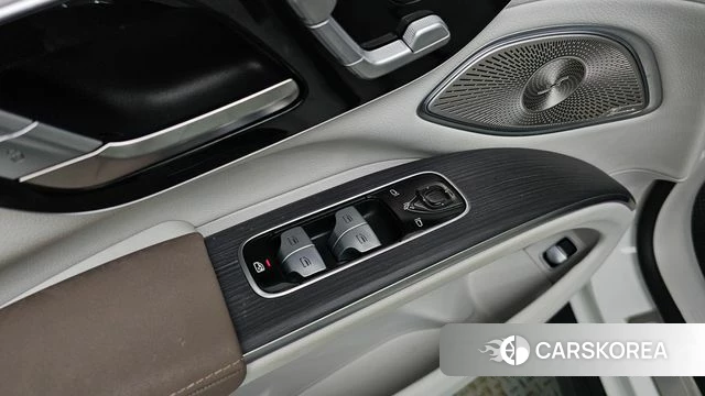 Mercedes-Benz EQS SUV X296 id 4730406 из Кореи 9