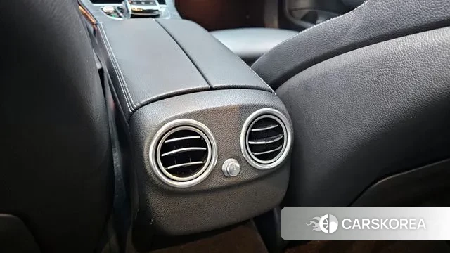 Mercedes-Benz C-Class W205 id 3622273 из Кореи 9