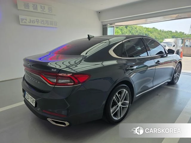 Hyundai Grandeur IG id 4378098 из Кореи 9