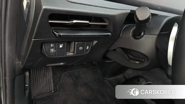 Kia EV6 id 4649999 из Кореи 9