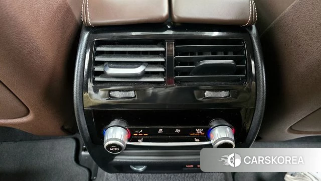 BMW 5 Series (G30) id 3866269 из Кореи 9