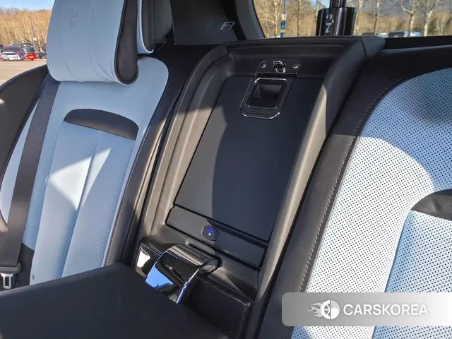 Rolls-Royce Cullinan id 3621860 из Кореи 9