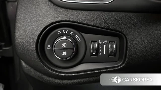 Jeep Renegade id 3789696 из Кореи 9