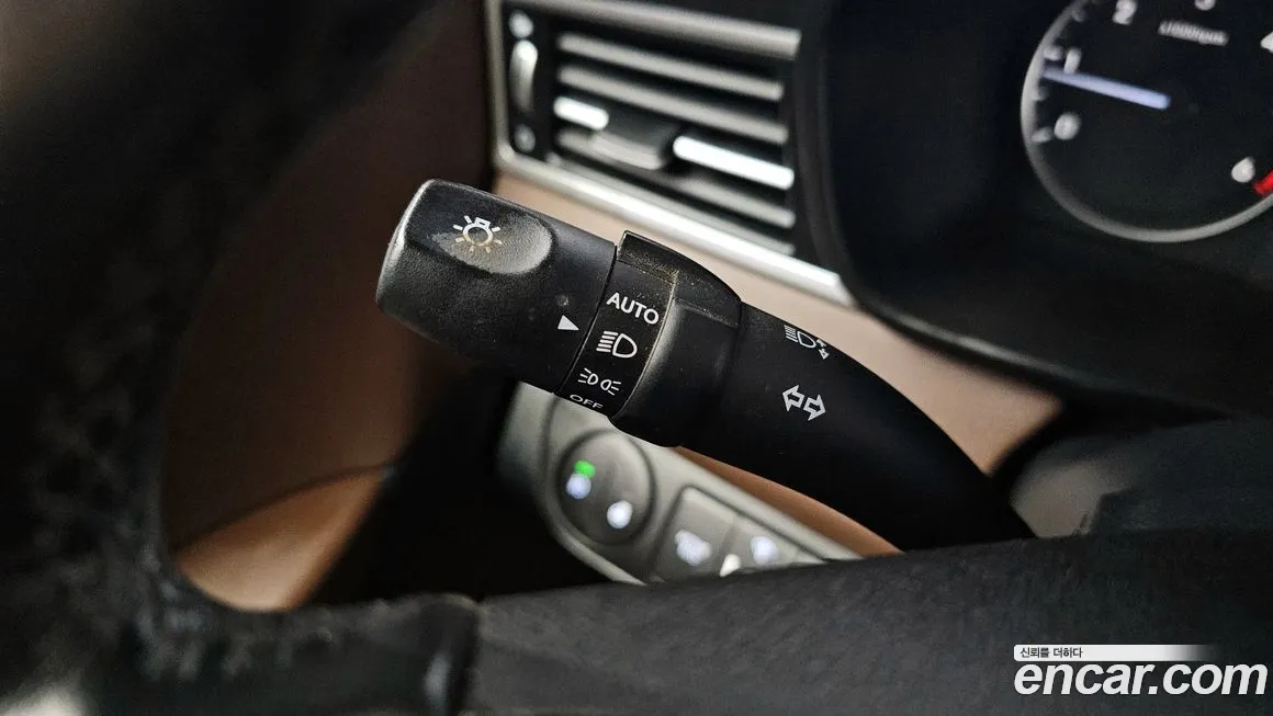 Hyundai The New Grand Starex id 2113360 из Кореи 9