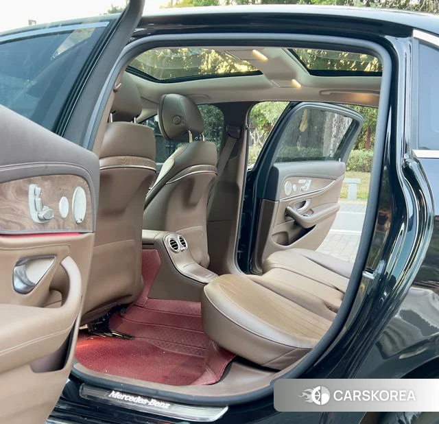 Mercedes-Benz E-class id 4264994 из Китая 9