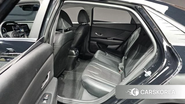 Hyundai Avante (CN7) id 3872676 из Кореи 9