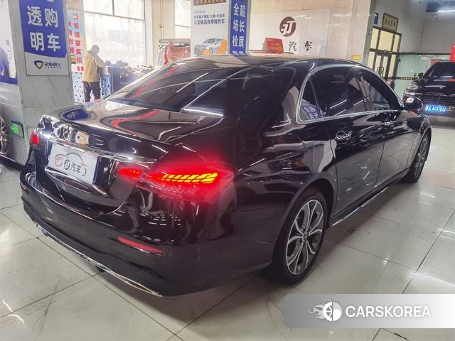 Mercedes-Benz E-class id 4218667 из Китая 9