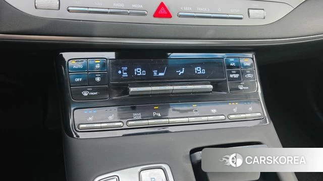 Hyundai The New Grandeur IG Hybrid id 4899754 из Кореи 9
