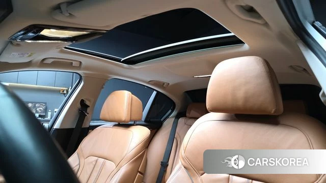 BMW 5 Series (G30) id 3818933 из Кореи 9