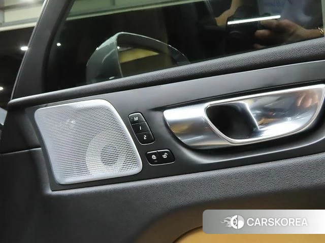 Volvo XC60 second Generation id 4524971 из Кореи 9
