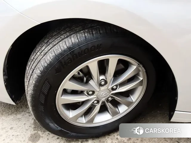 Hyundai The New Avante AD id 3661708 из Кореи 9