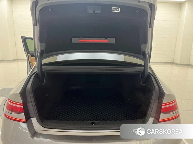 Genesis G90 (RS4) id 3953777 из Кореи 9