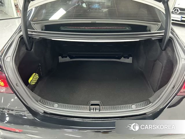 Mercedes-Benz E-class id 4374797 из Китая 9