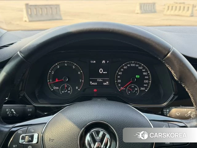 Volkswagen Bora id 3863623 из Китая 9