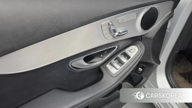 Mercedes-Benz C-Class W205 id 3709399 из Кореи 9