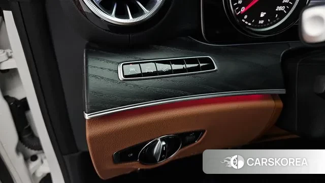 Mercedes-Benz E-Class W213 id 2971101 из Кореи 9