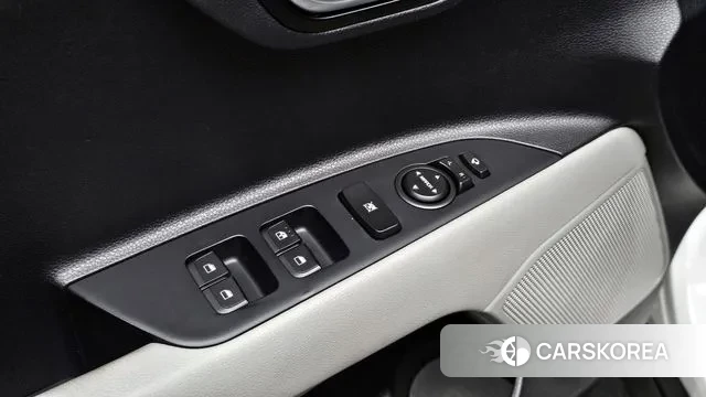 Kia Stonic id 3345072 из Кореи 9