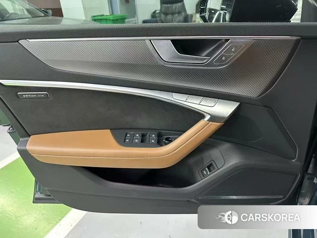 Audi A7L id 4291333 из Китая 9