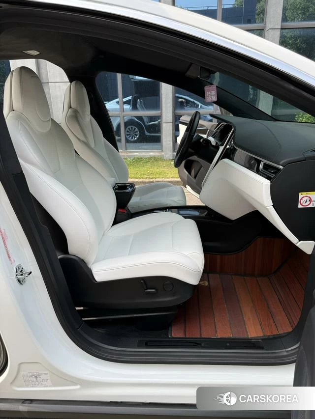 Tesla Model X id 4240348 из Китая 9