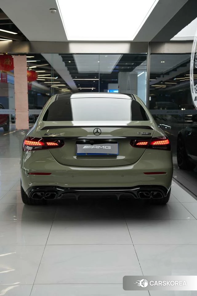 Mercedes-Benz E-class AMG id 4260002 из Китая 9