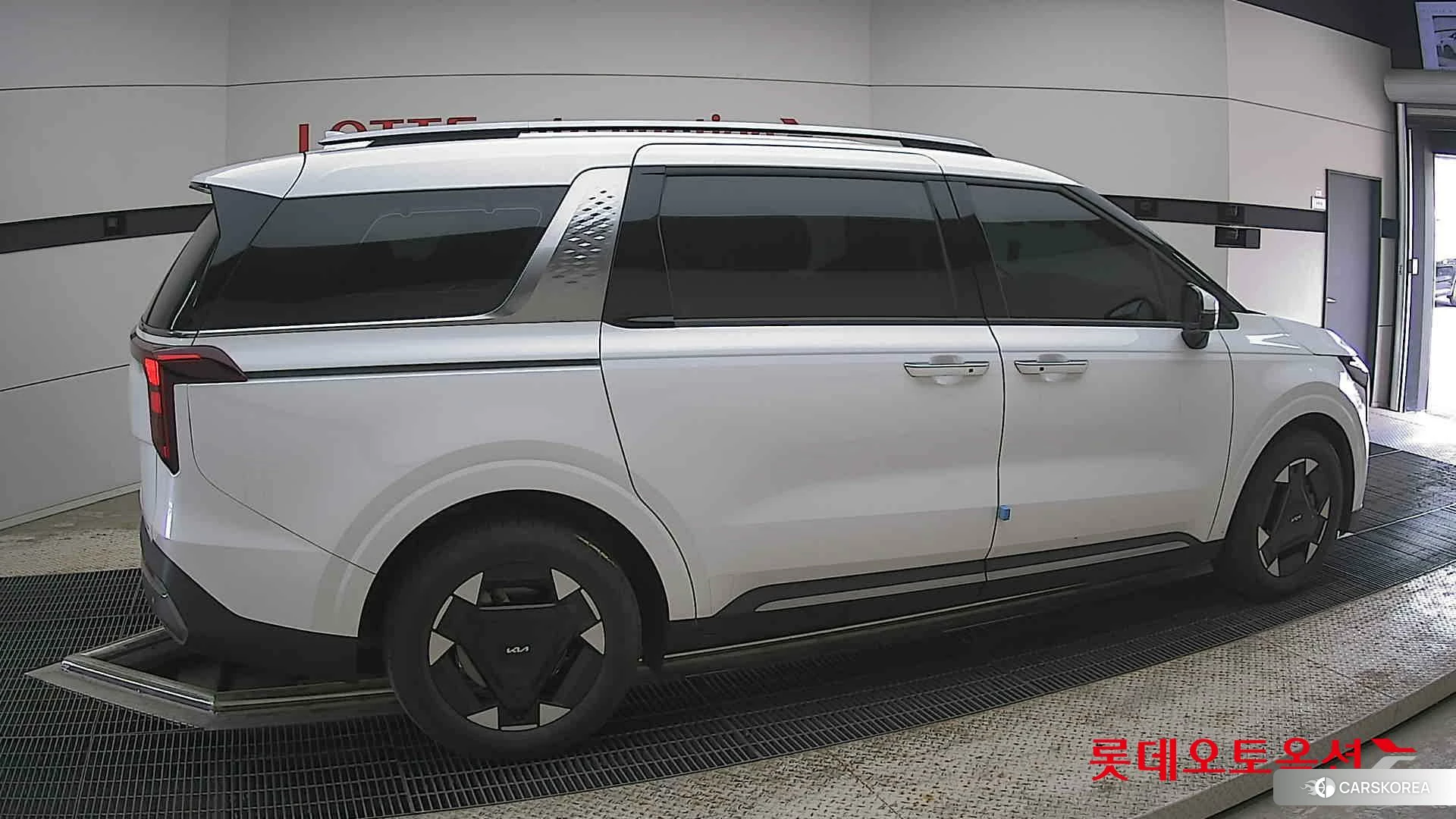 Kia Carnival Hybrid id 4347391 из Кореи 9