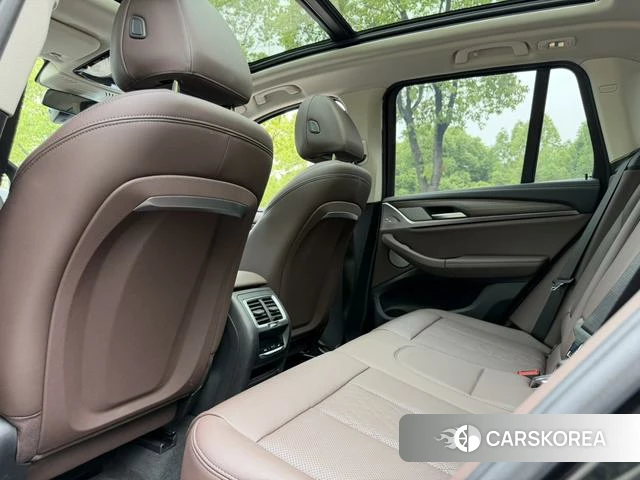 BMW X3 id 4358933 из Китая 9
